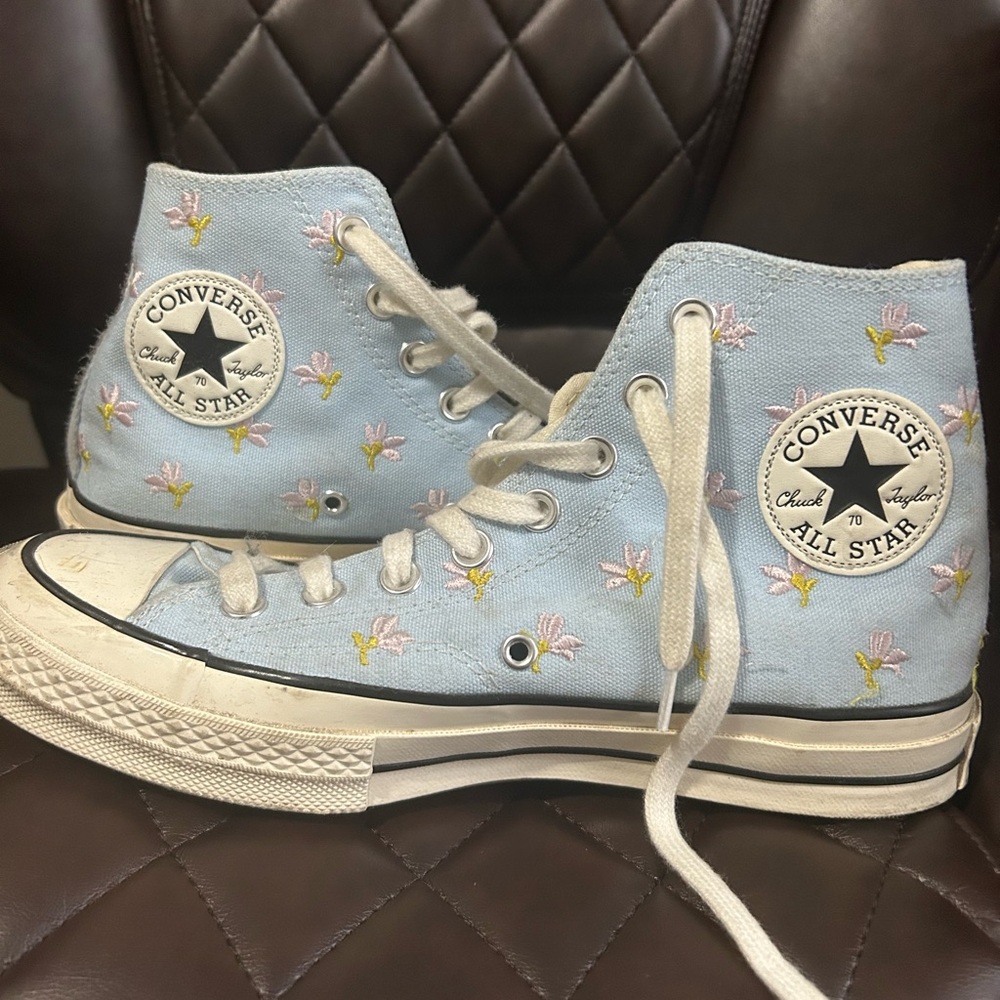 Women’s Converse Chuck 70s Embroidered Floral Print in Chambray Blue